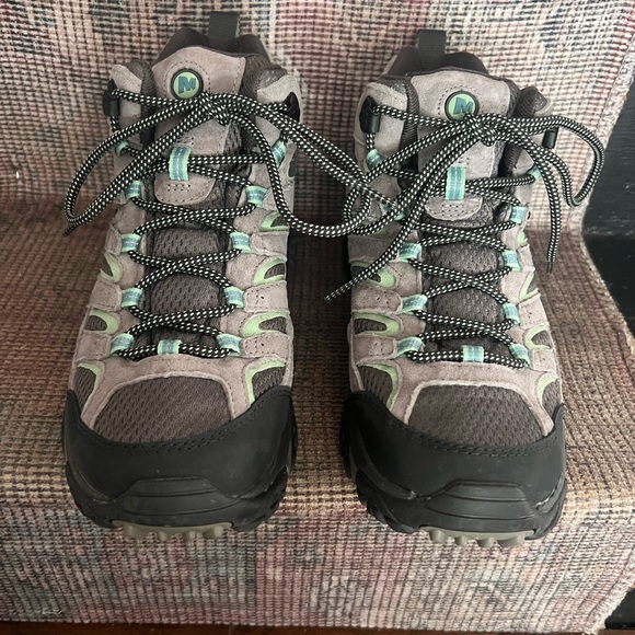 Merrell waterproof hiking boots Moab 2 in size 8 - Picture 3 of 6